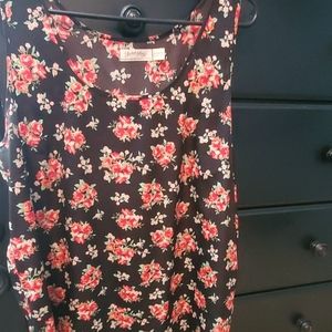 XL floral tank top